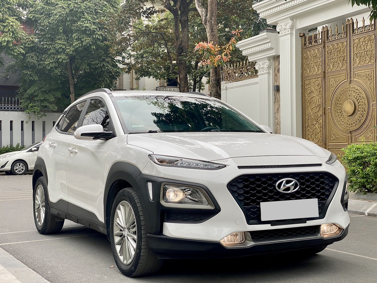 Hyundai Kona màu trắng có sẵn đủ bản Giá Tốt Nhất  ĐT 0911406262